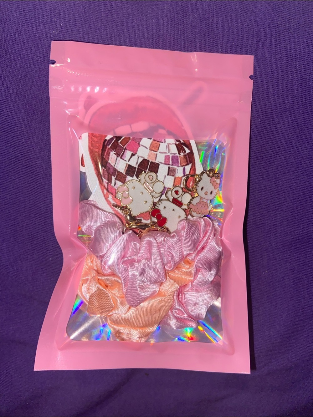 Scrunchie Set with Cute Character Charms - Stickers - Keychaina
